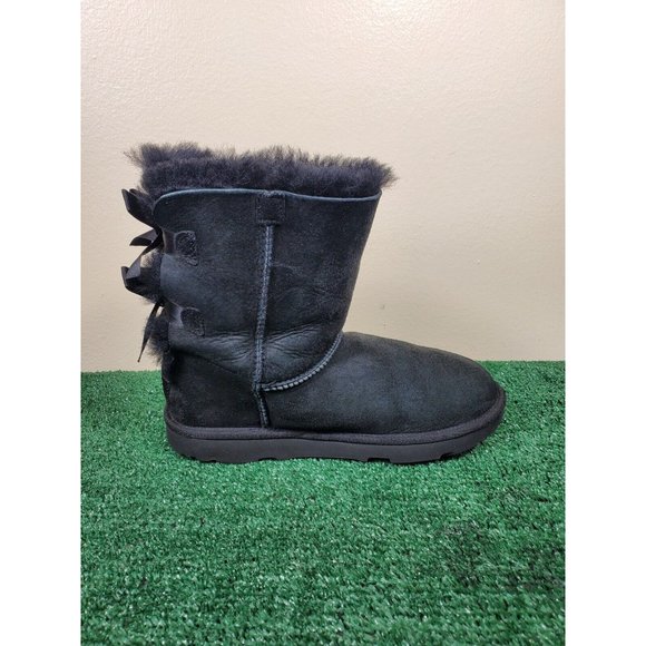 UGG Australia Boots Youth 6 Black Bailey Bow II Winter Shearling Flats 1017394K - Picture 7 of 10